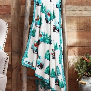 🆕️Pioneer woman throw